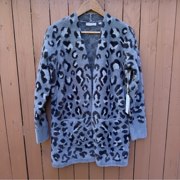 Evolution by Cyrus | NWT Size Small Slate Cheetah Fuzzy Cardi From Stitch Fix - Picture 2 of 16